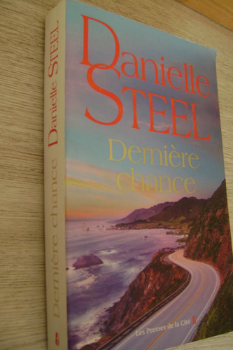 Livre danielle steel dernière - livre, steel,derniÈre