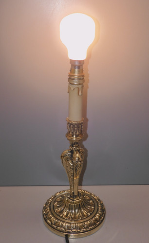 Ancien pied lampe - de,