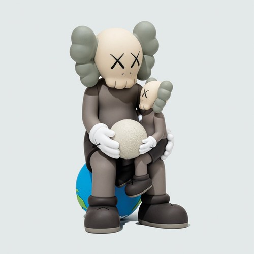 Kaws holiday thailand - holiday,