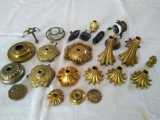LOT ANCIENS ÉLÉMENTS DE LUMINAIRE EN BRONZE lampe lustre Art Déco Nouveau griffe