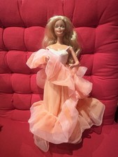 Poupée Barbie Peau De Pêche