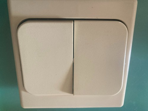 Legrand diplomat double