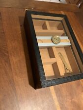 Cave à cigares vitrée,  50 Cigares, Humidificateur, et coupe-cigares