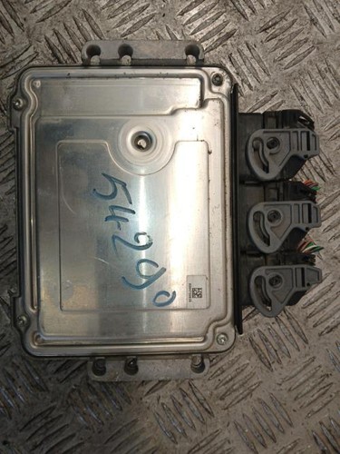 Calculateur moteur renault - calculateur,