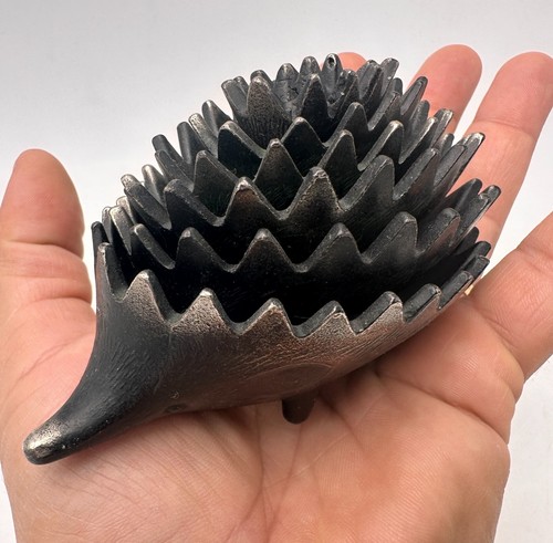Walter bosse hedgehog stacking - walter,