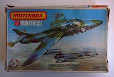 MAQUETTE  AVION HUNTER T.MK.7  1/72  MATCHBOX