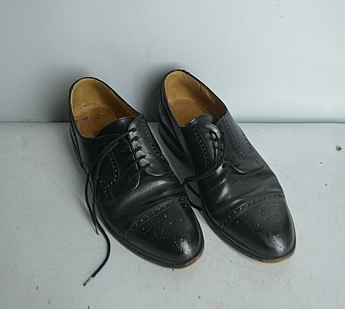 Ancienne paire chaussure - ,