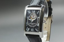 [Exc+5] Frédérique Constant