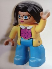 D PLV Plexiglas personnage Lego fille brune 41 x 26 cm decoration Loft Atelier g