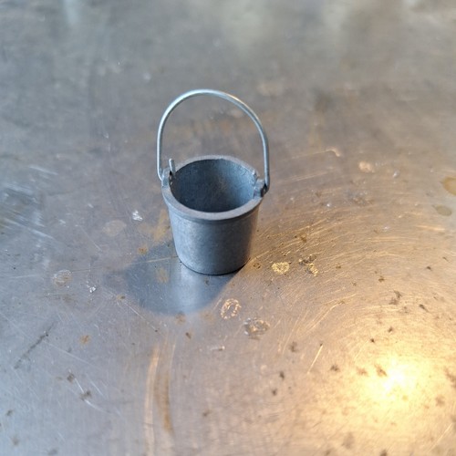 Mato metal part - tank, scale