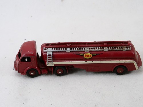 Dinky toys 32c panhard - dinky,