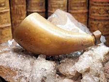 TABATIERE ou POIRE A POUDRE  en Corne blonde   fin 19em