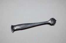 Pince à sucre métal argenté art déco poinçon :moitié cheval /homme centaure