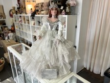 Poupée d'artiste rustique poupée en porcelaine 85 cm. Excellent état