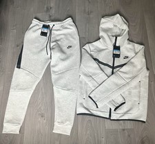 nike tech fleece New With