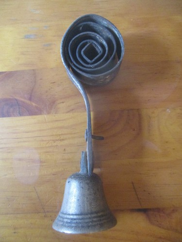 Cloche sonnette portail fer - cloche,