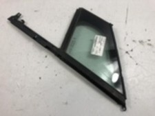 Custode avant gauche (porte)