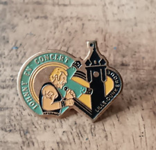 Johnny Hallyday -PIN'S - Johnny en concert a Lille et Dunkerque -