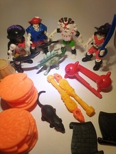 IMAGINEXT LOT 4 FIGURINES