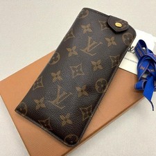 Etui LOUIS VUITTON Monogramme