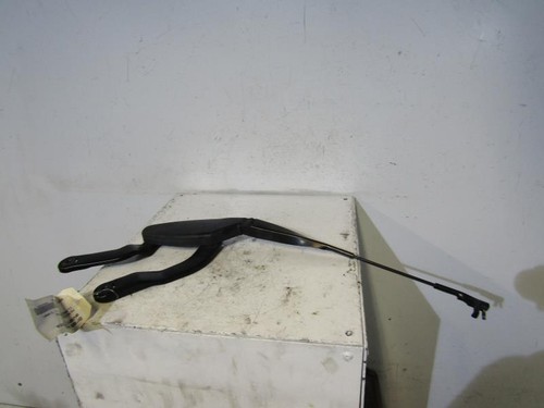 Bras essuie glace avant droit