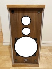 Single B&W DM4 speaker empty