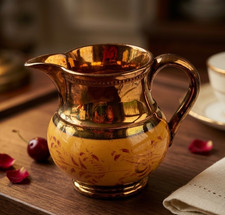 Petit pot à lait décoratif