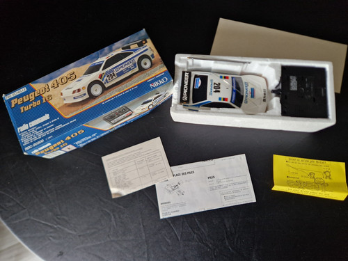Peugeot 405 turbo radio - 16,