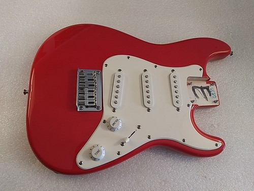 Mini squier fender - squier,
