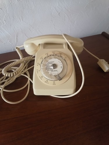 Téléphone cadran socotel