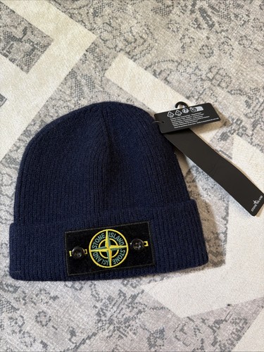 Gray stone island - island, toque