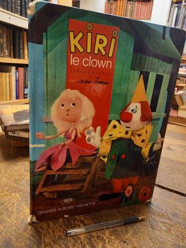 Kiri clown circus parade - le,