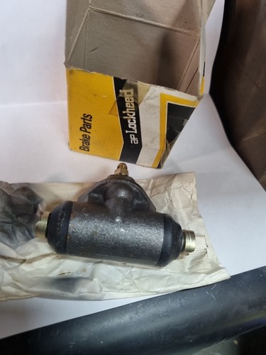 Fiat brake wheel - wheel, cylinder