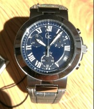 MONTRE DE COLLECTION GUESS /