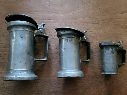 Lot pichets mesure en - de,
