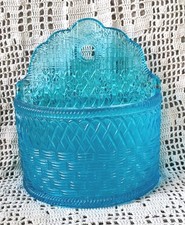 ANCIENNE BOÎTE À SEL MASSIVE