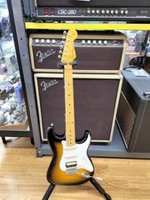 Guitare électrique FENDER JV