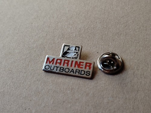 Pin logo moteur hors bord - pin's,