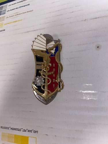 Insigne pucelle esa ecole de - ecole,