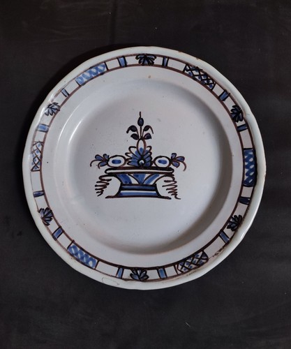 Assiette plat forges les - /,