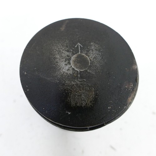 Suzuki 750 piston - suzuki,