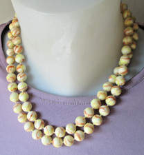 grand collier de perles résine jaune irisé orange fermoir couleur or BIJOU 3271