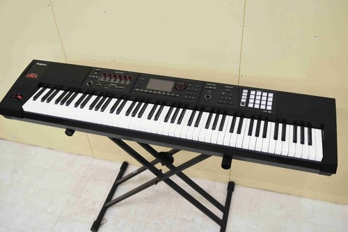 Roland 88 touches - roland,