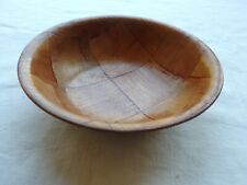 Arts de la table Coupelle en bois léger (écorce ?), carrés collés et vernis