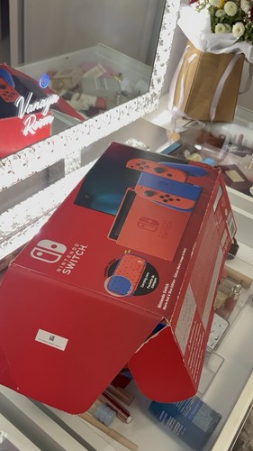 Nintendo switch console - nintendo,