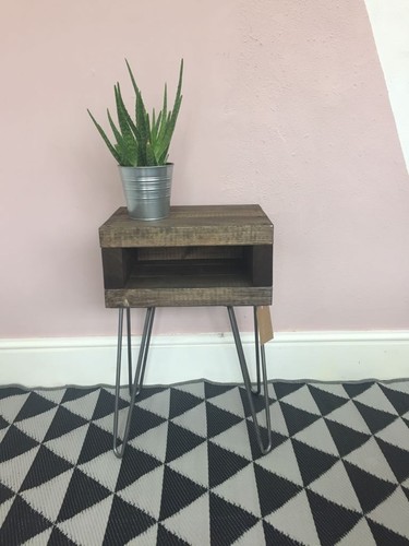 Table chevet rustique - table,