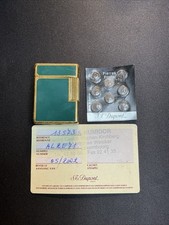 briquet dupont en plaqué or et laque de chine de couleur verte