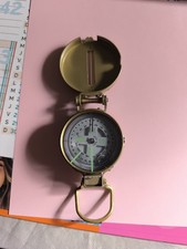 Boussole LENSATIC compass en Metal remplie de liquide- Fabriquée Au Japon 
