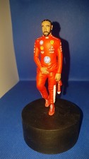  figurine 1:18  L.Hamilton
