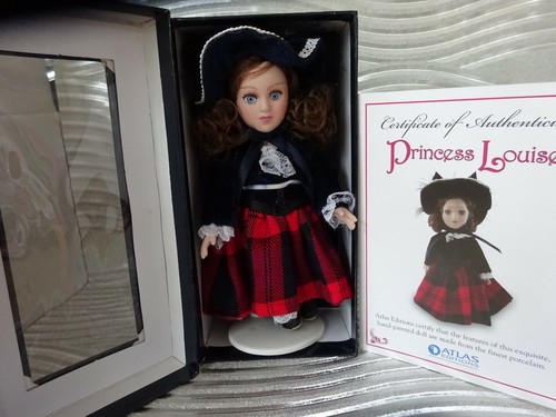 Poupée porcelaine éditions